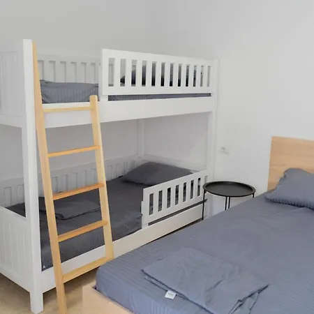 Apartment Shkembi I Kavajes 965 *