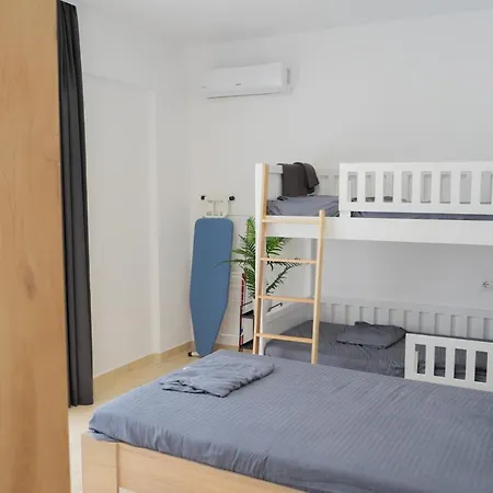Shkembi I Kavajes 965 * Durrës